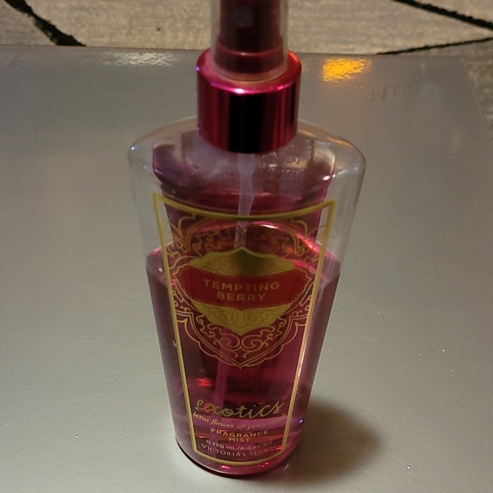 Victoria Secret HTF bundle Price Firm - Picture 4 of 12